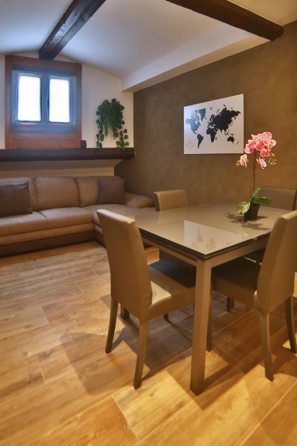 Garibaldi Fifty Attic Near Duomo Apartment มิลาน ภายนอก รูปภาพ