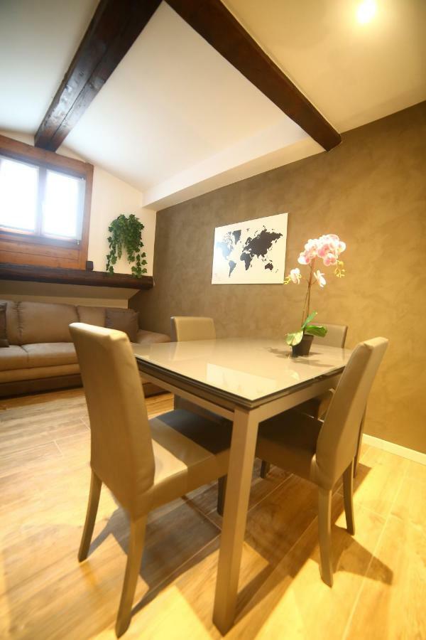 Garibaldi Fifty Attic Near Duomo Apartment มิลาน ภายนอก รูปภาพ